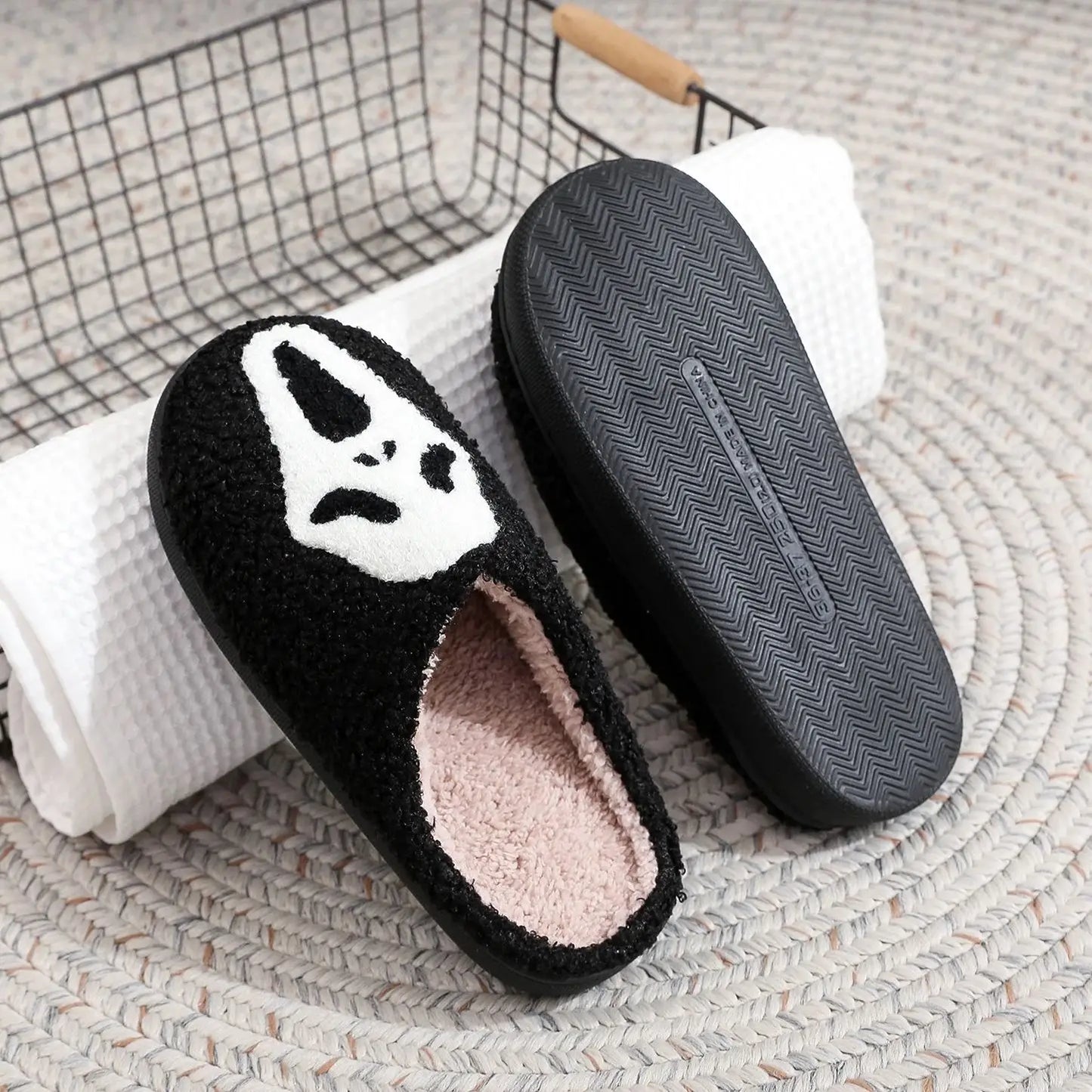 HALLOWEEN SLIPPERS